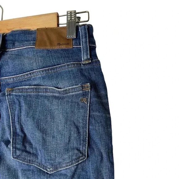 Madewell 9” High Rise  Skinny Jeans in York Wash Rip and Repair Edition Size 25 - Picture 8 of 10